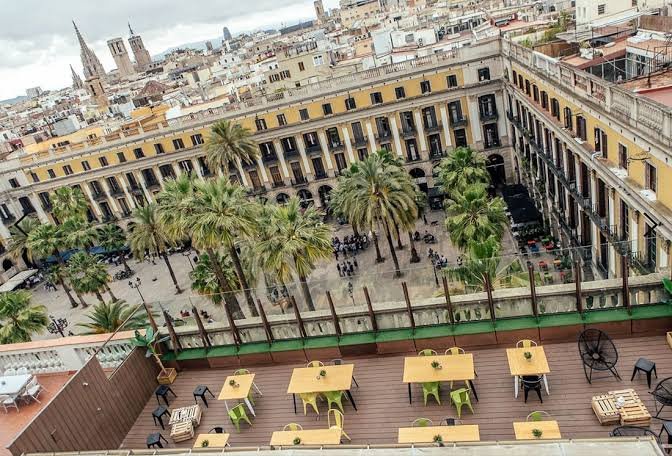 best hostels in barcelona