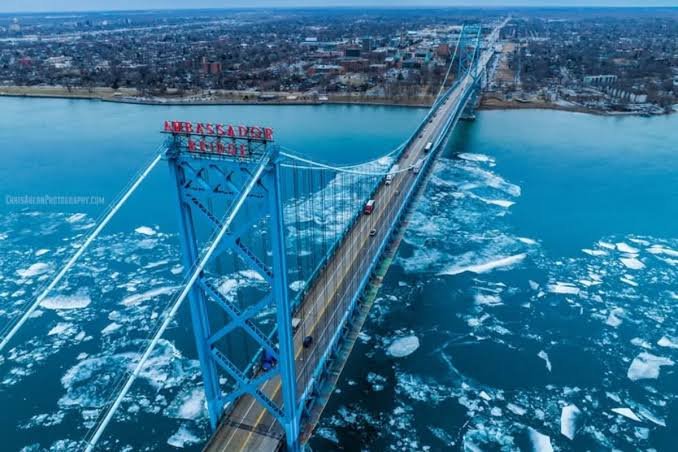 ambassador bridge